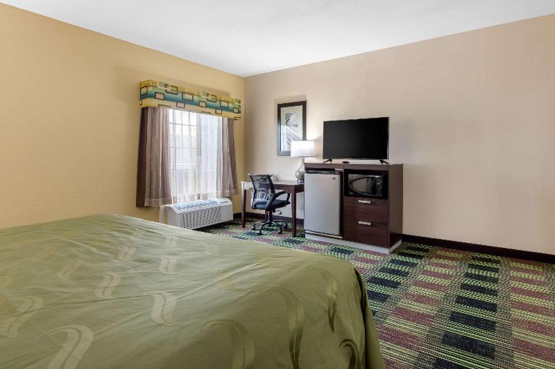 Quality Inn Cadiz image