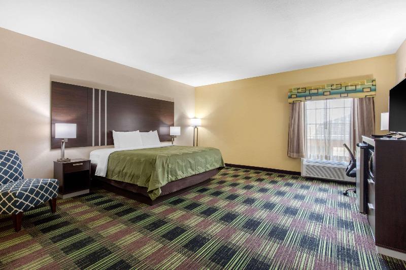 Quality Inn Cadiz image