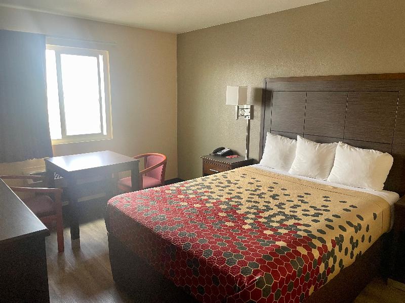 Econo Lodge Inn & Suites Corning Travel Center image