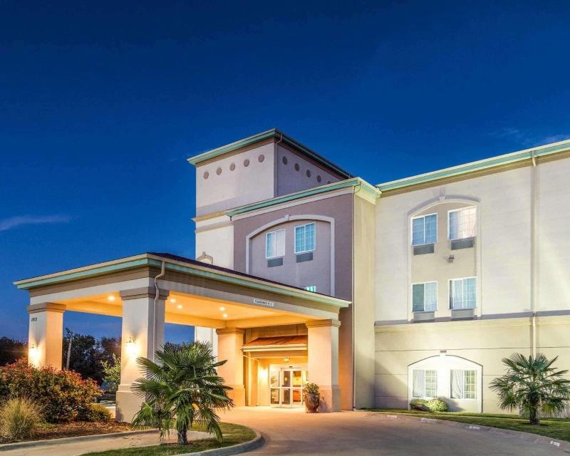 Quality Inn & Suites Groesbeck image