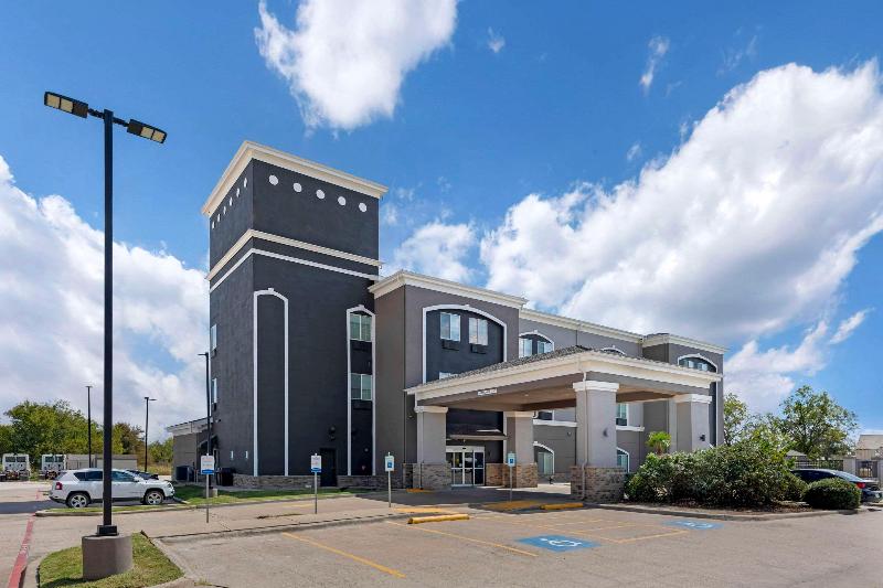 Quality Inn & Suites Groesbeck image