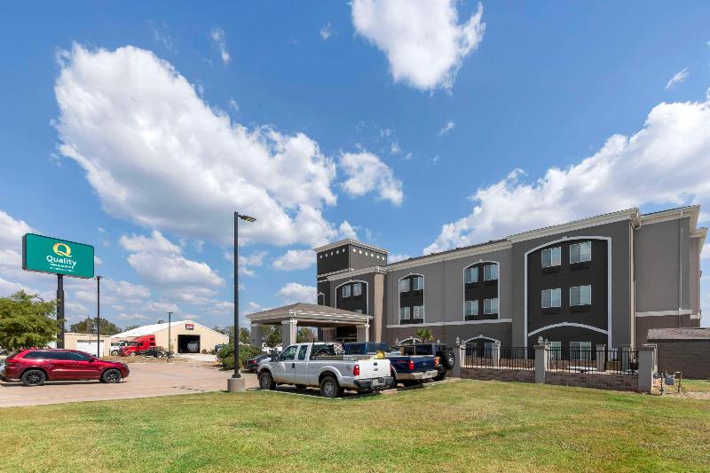 Quality Inn & Suites Groesbeck image