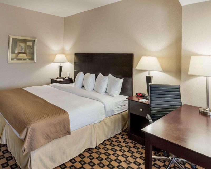 Quality Inn & Suites Groesbeck image