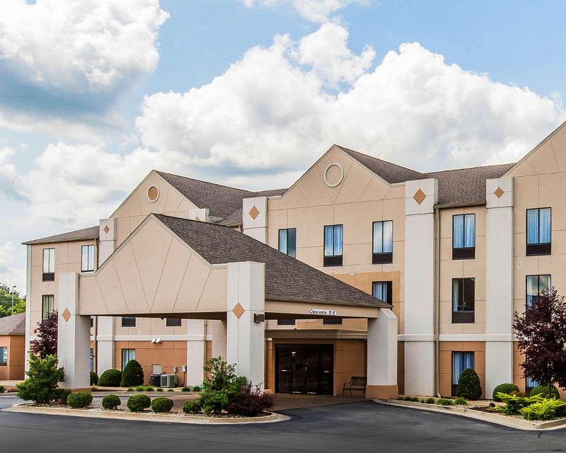 Comfort Inn Sullivan image
