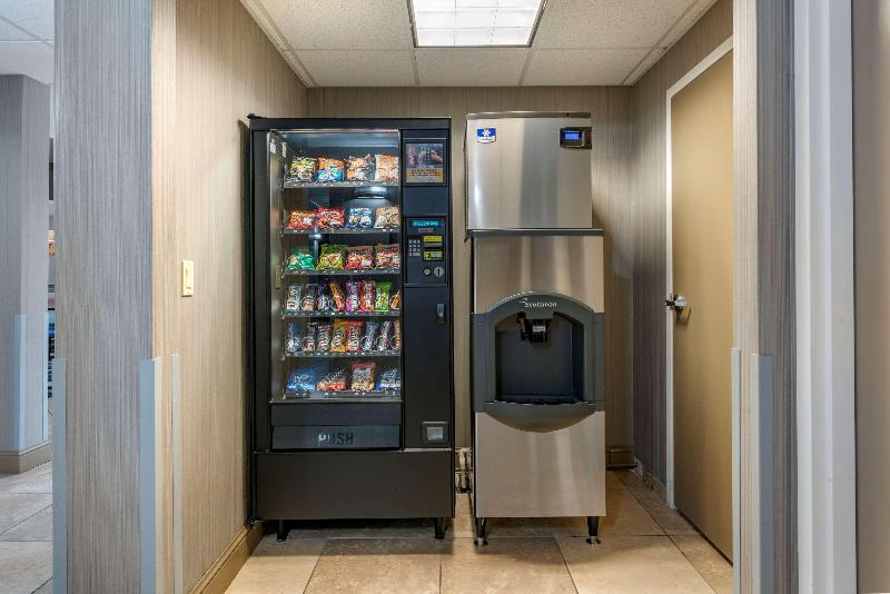 Comfort Inn Sullivan image