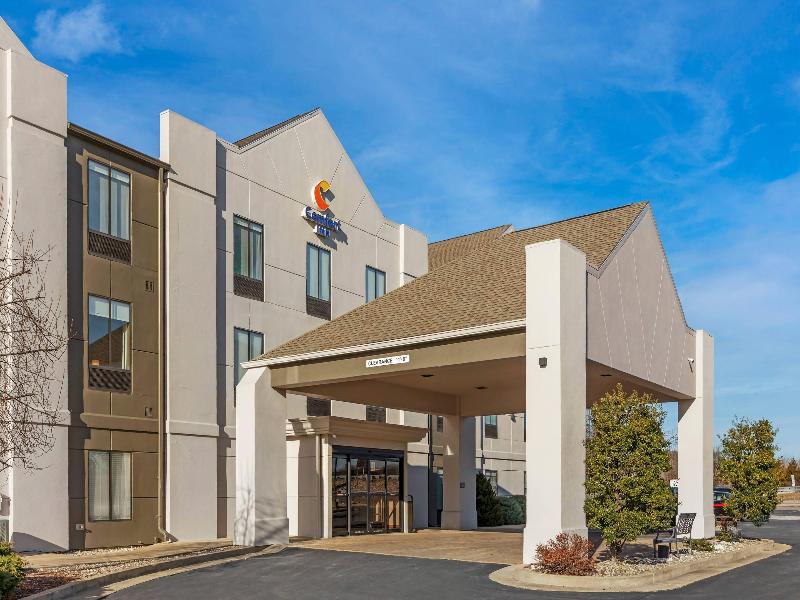 Comfort Inn Sullivan image