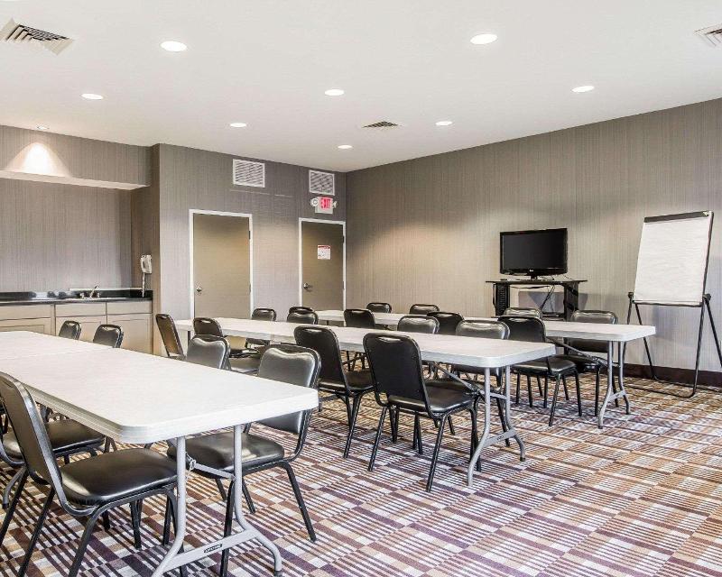 Comfort Inn Sullivan image
