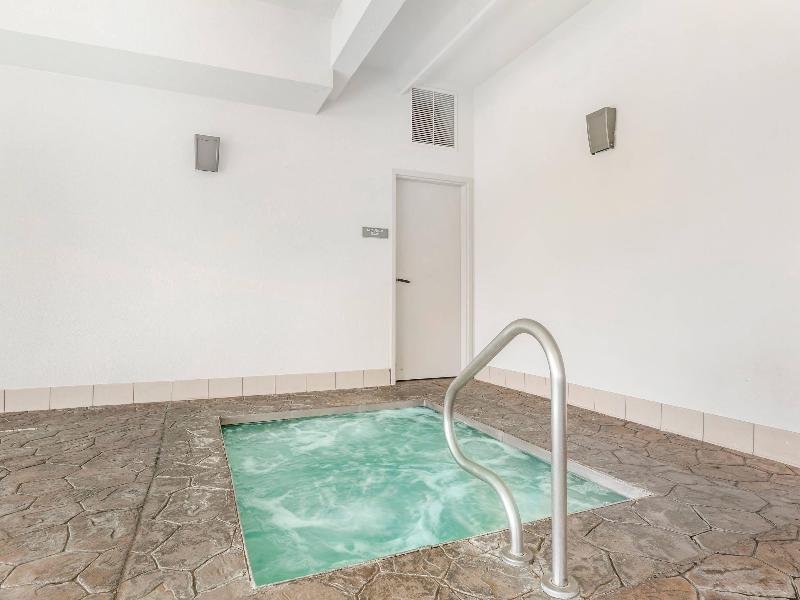 Comfort Inn Sullivan image