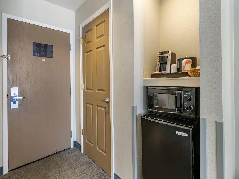 Comfort Inn Sullivan image