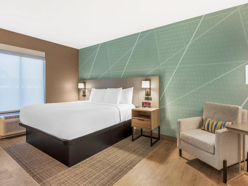 Comfort Inn Sullivan image