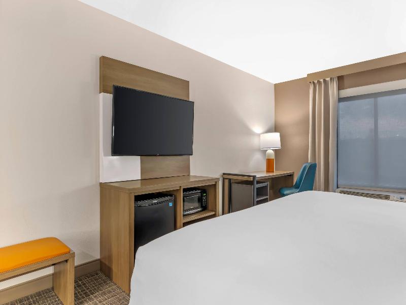 Comfort Inn Sullivan image