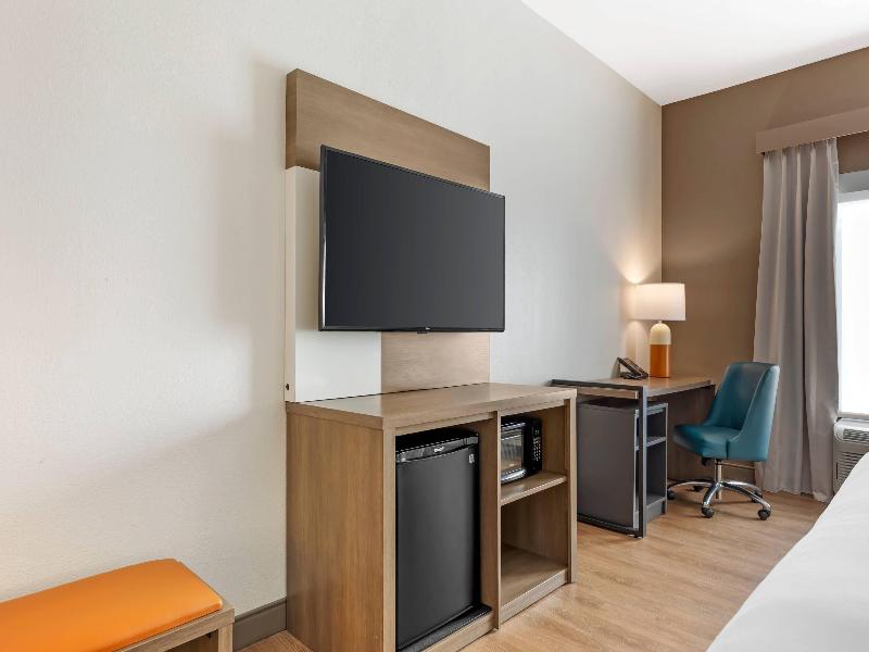Comfort Inn Sullivan image