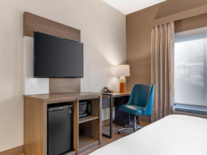 Comfort Inn Sullivan image