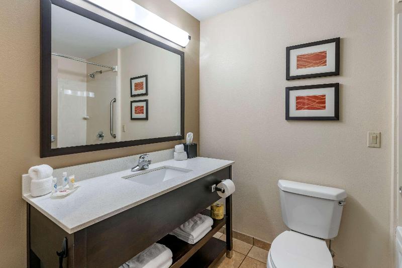 Comfort Inn Sullivan image