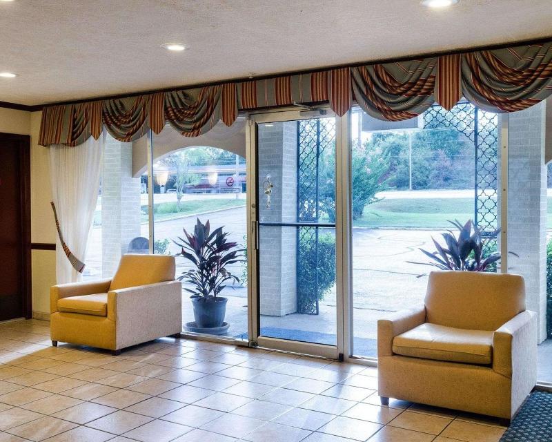 Econo Lodge Kosciusko image
