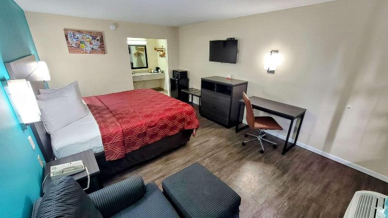 Econo Lodge Kosciusko image