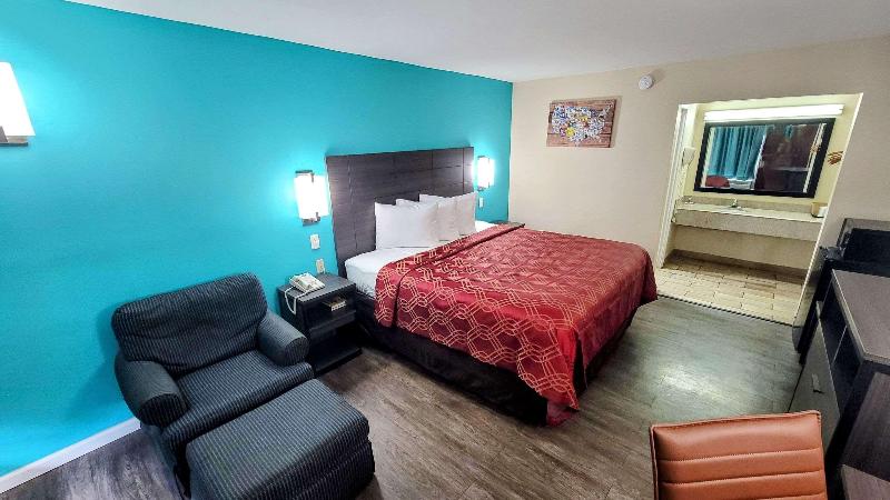 Econo Lodge Kosciusko image