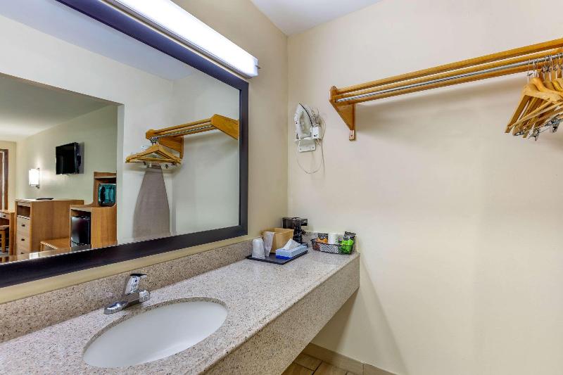 Econo Lodge Kosciusko image