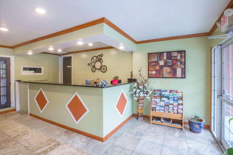 Econo Lodge Manchester Area
