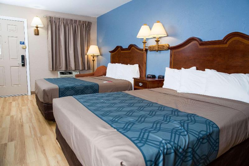 Econo Lodge Sturbridge Route 20 image