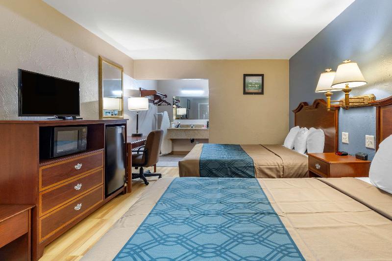 Econo Lodge Sturbridge Route 20 image