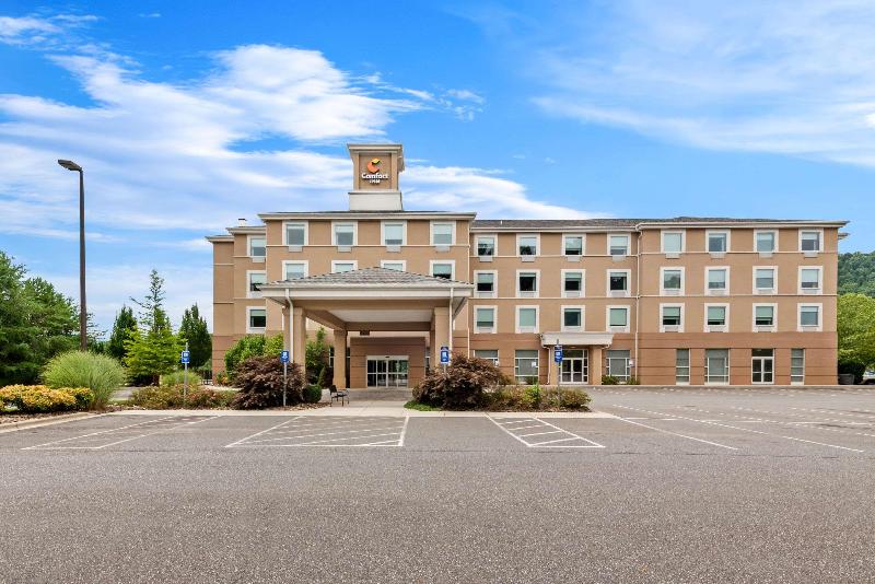 Comfort Inn Sylva - Cullowhee image