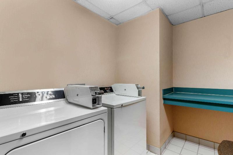 Sleep Inn & Suites West Knoxville image