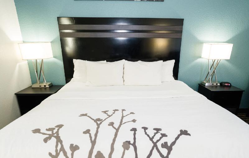 Sleep Inn & Suites West Knoxville image