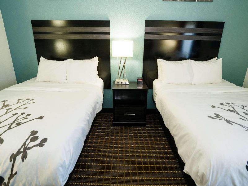 Sleep Inn & Suites West Knoxville image