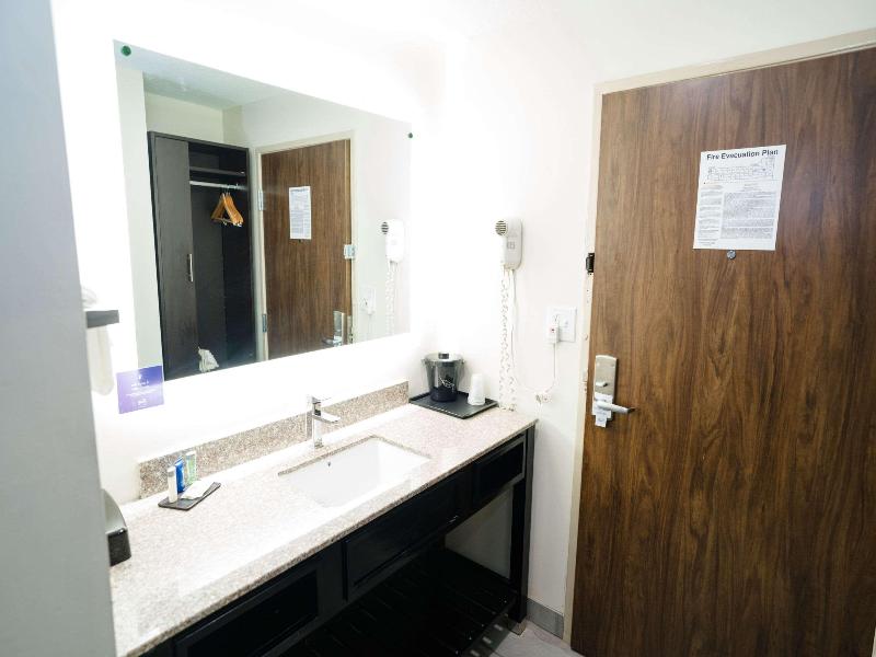 Sleep Inn & Suites West Knoxville image