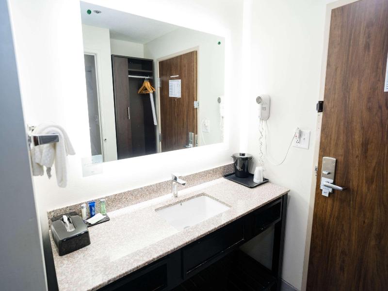 Sleep Inn & Suites West Knoxville image