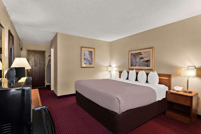 Quality Inn & Suites Craig image