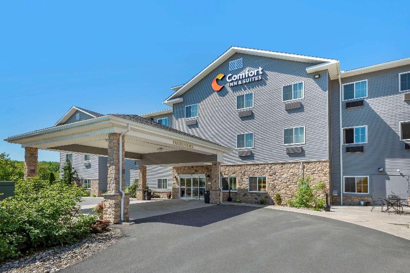 Comfort Inn & Suites Barnesville – Frackville image