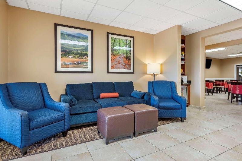 Comfort Inn & Suites Barnesville – Frackville image