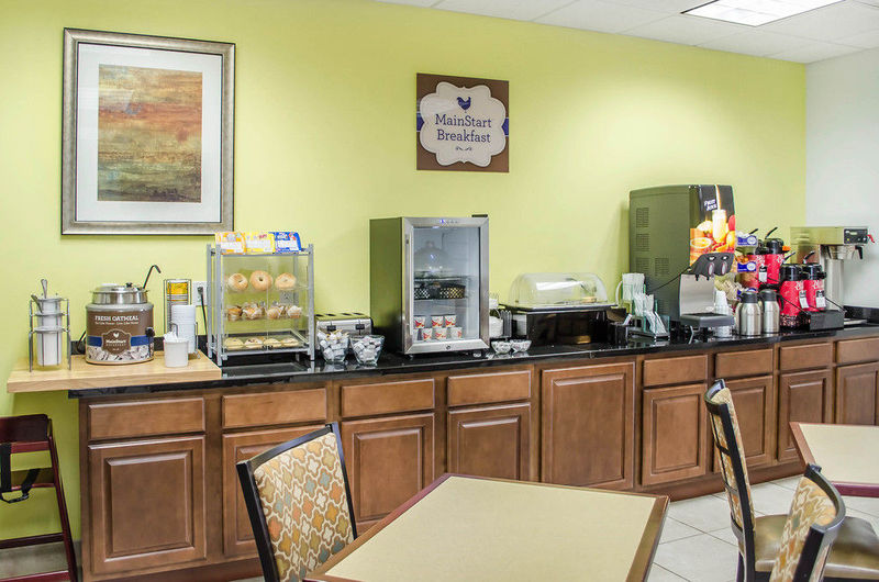 Comfort Inn & Suites Barnesville – Frackville image