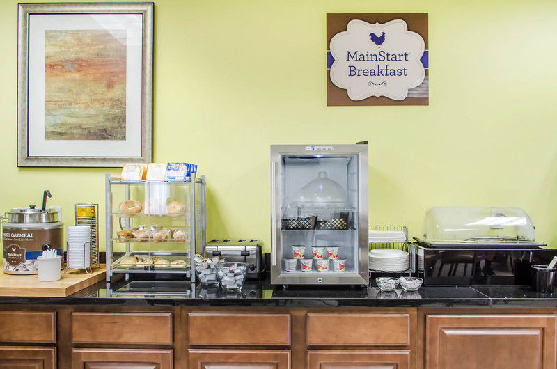 Comfort Inn & Suites Barnesville – Frackville image