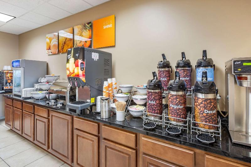 Comfort Inn & Suites Barnesville – Frackville image