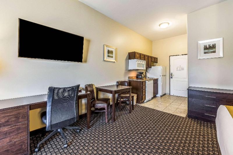 Comfort Inn & Suites Barnesville – Frackville image