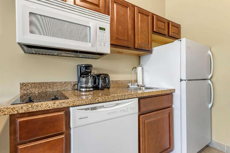 Comfort Inn & Suites Barnesville – Frackville image