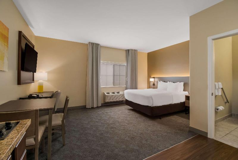 Comfort Inn & Suites Barnesville – Frackville image