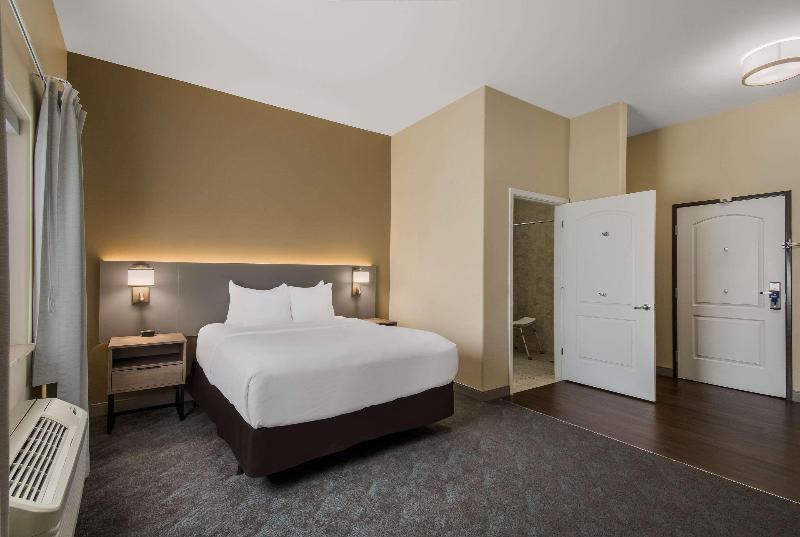Comfort Inn & Suites Barnesville – Frackville image