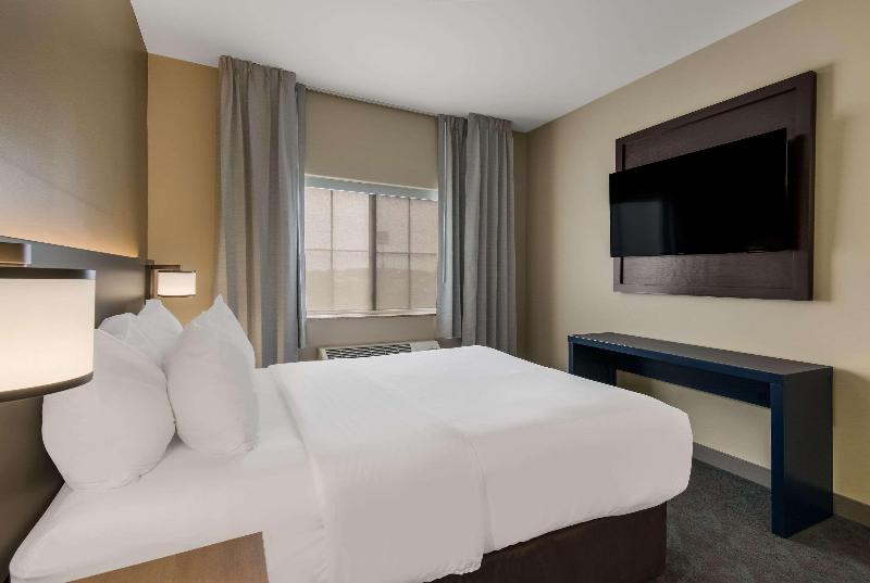 Comfort Inn & Suites Barnesville – Frackville image