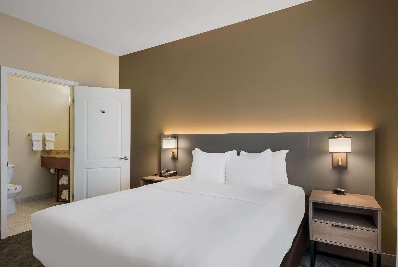 Comfort Inn & Suites Barnesville – Frackville image