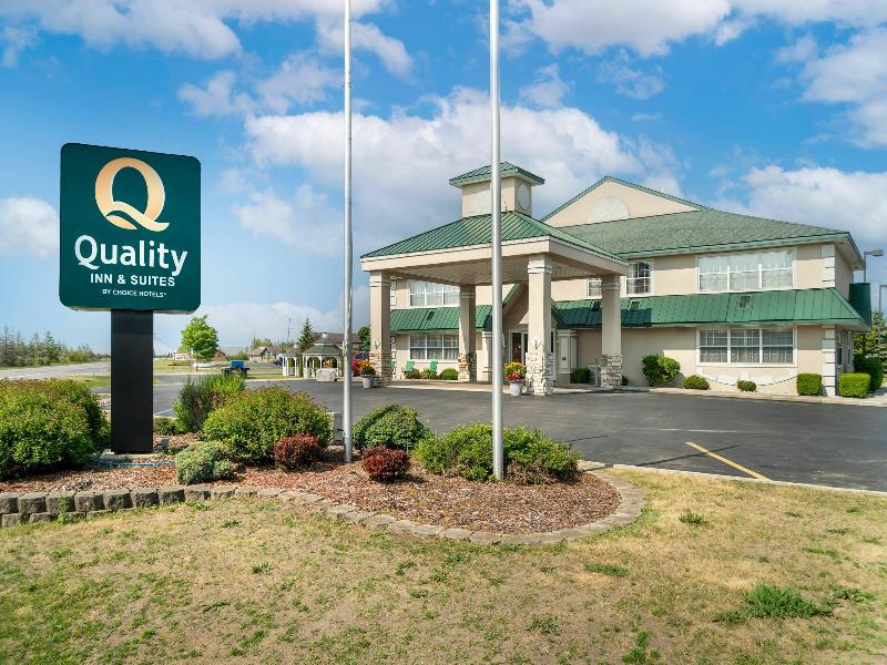 Quality Inn & Suites Manistique image