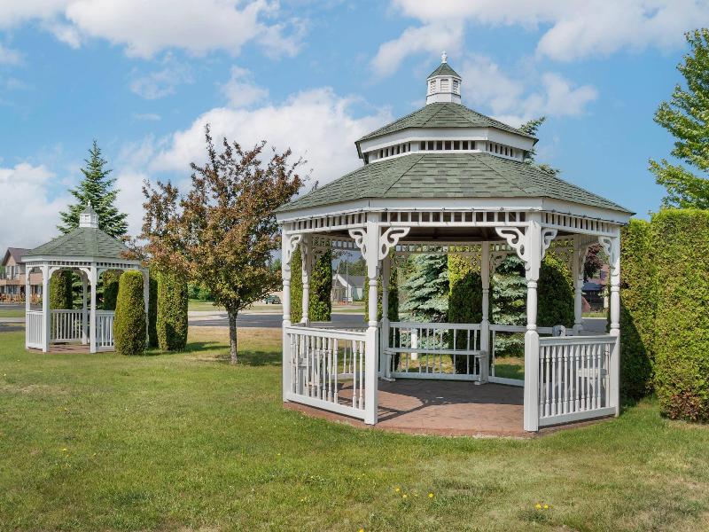 Quality Inn & Suites Manistique image