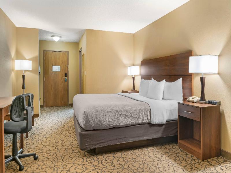 Quality Inn & Suites Manistique image