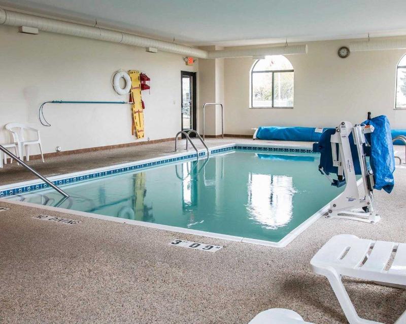 Quality Inn Durand image
