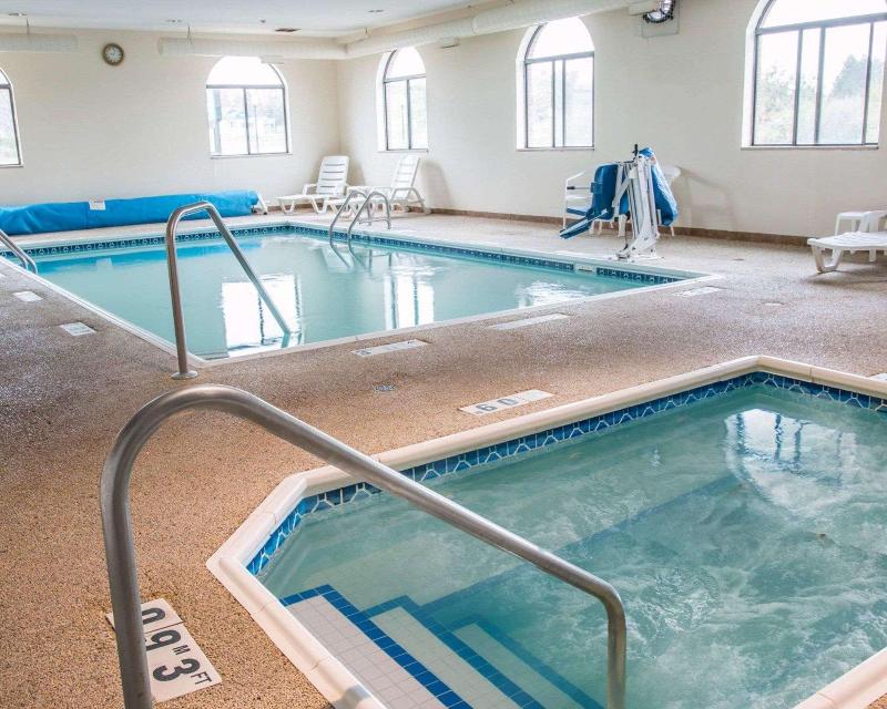 Quality Inn Durand image