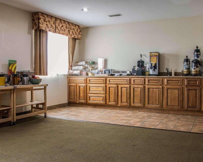 Quality Inn Durand image
