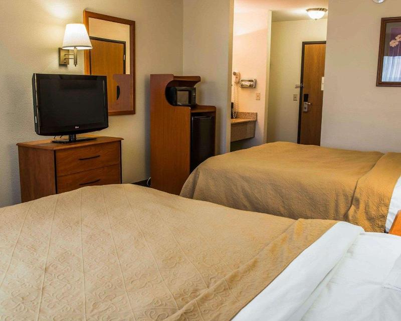 Quality Inn Durand image